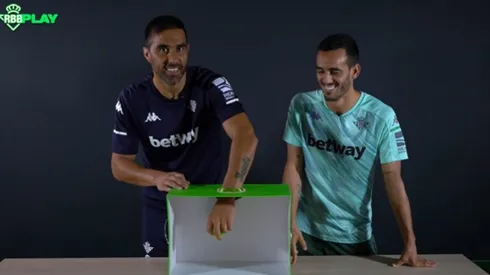 Claudio Bravo tuvo una entretenida dinámica en la red social del Betis.