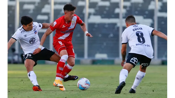 Colo Colo enfrentará a Curicó por la fecha 15 del Campeonato Nacional.