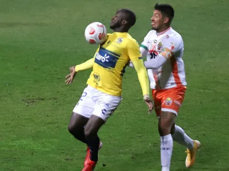 Cecilio Waterman deja atrás el Covid y la rompe en Everton