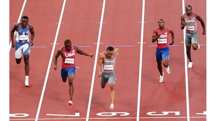 De Grasse llegando a la meta