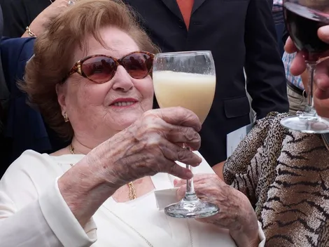 Lucía Hiriart ingresó al Hospital Militar por complicaciones respiratorias