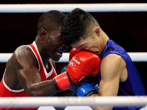 Boxeador japonés sale en silla de ruedas pero gana