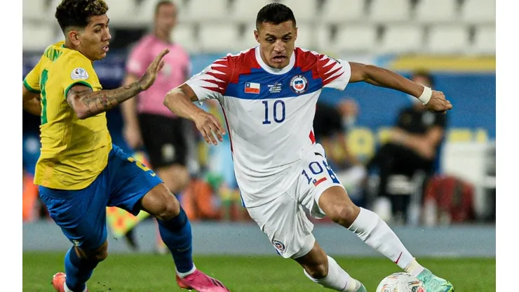 Chile recibirá a Brasil por eliminatorias en el Monumental de Colo Colo o el Eter Roa de Concepción.