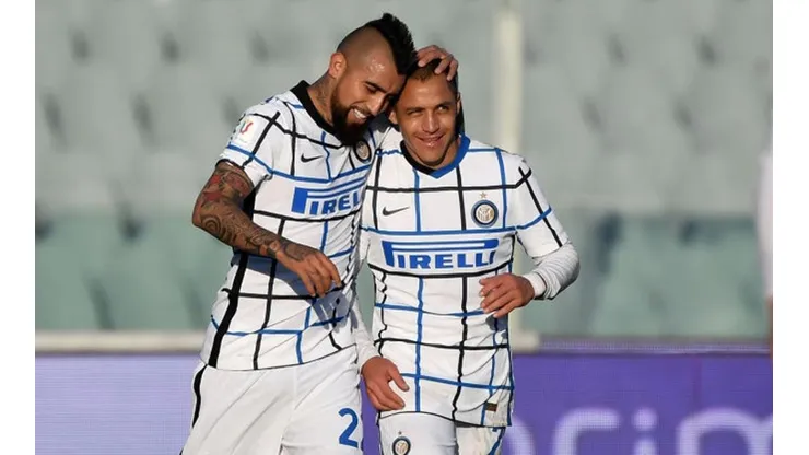 Salida de Arturo Vidal del Inter "perjudicaría" indirectamente a Alexis Sánchez.