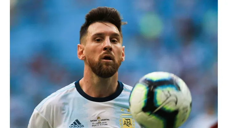El astro argentino salvó de un bochorno a la AFA.