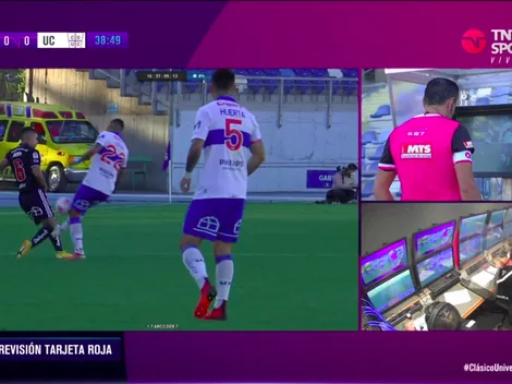 La fuerte entrada de Juan Leiva donde interviene el VAR
