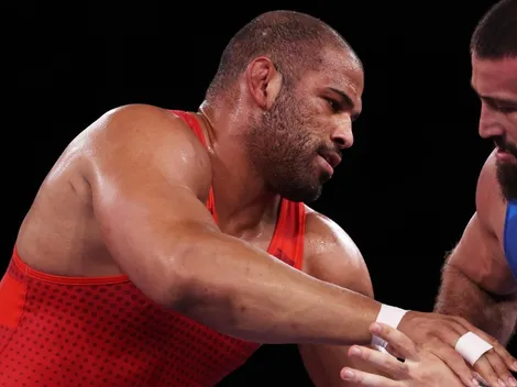 Yasmani dispara contra arbitraje pero avisa: "Iré a buscar esa medalla"