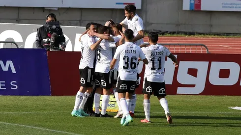 Los albos vienen de golear por 4-0 de visita a Santiago Wanderers por el Campeonato Nacional.