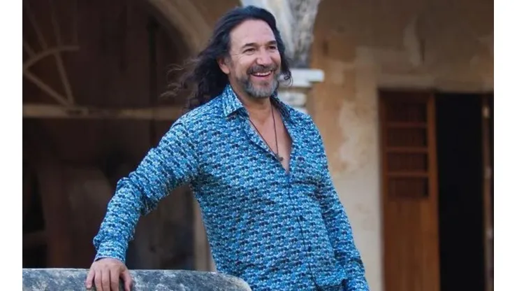 Marco Antonio Solís está comprometido con el plan de vacunación masiva.
