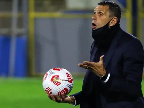 Pablo Pozo le tira las orejas a Poyet por su mal comportamiento