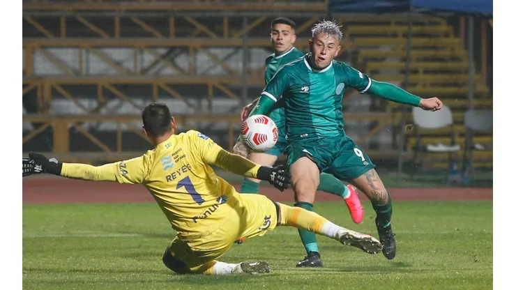 Rodelindo Román juega un duelo clave por la permanencia ante Colchagua.