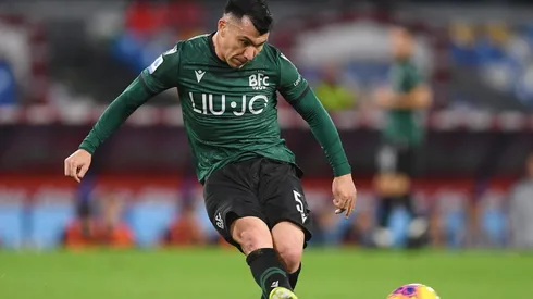 Gary Medel se integró recientemente a las prácticas del Bologna.