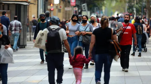 Entre el 6 y 16 de agosto se podrá volver a postular al IFE. Foto: Agencia Uno.