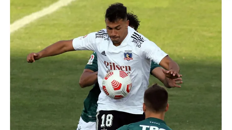 Colo Colo y Wanderers durante su partido por el Campeonato Nacional en el Elías Figueroa.