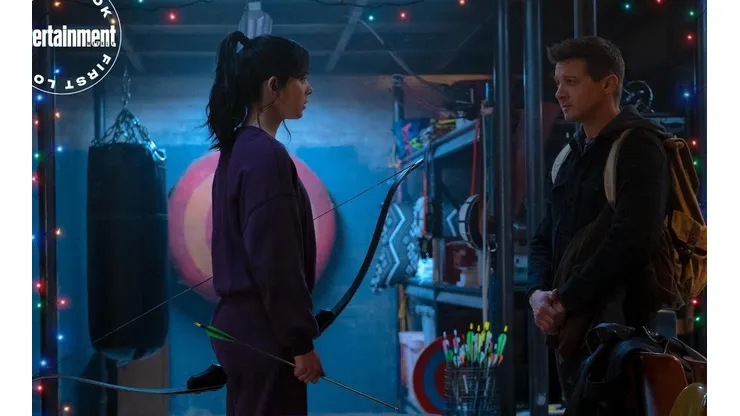 Marvel publicó la primera foto oficial de Hawkeye, la serie.