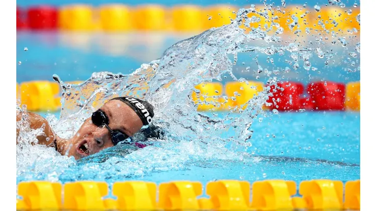 Köbrich terminó segunda en su serie en los 800 metros libres