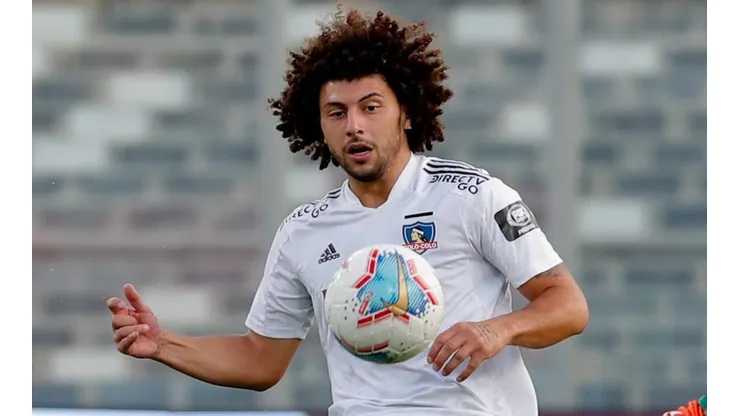 Falcón podría partir de Colo Colo
