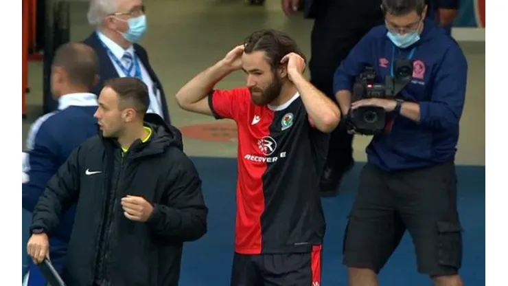 Brereton Díaz y su primer partido de regreso en el Blackburn Rovers tras participar con la Roja en Copa América.