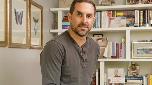 El doctor Cristian Arriagada acompañó hasta las últimas instancias a Javiera Suárez y luego ha mantenido viva su imagen.