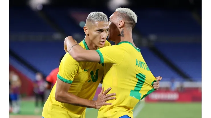 De la mano de Richarlison, Brasil lidera su grupo. Foto: GettyImages.