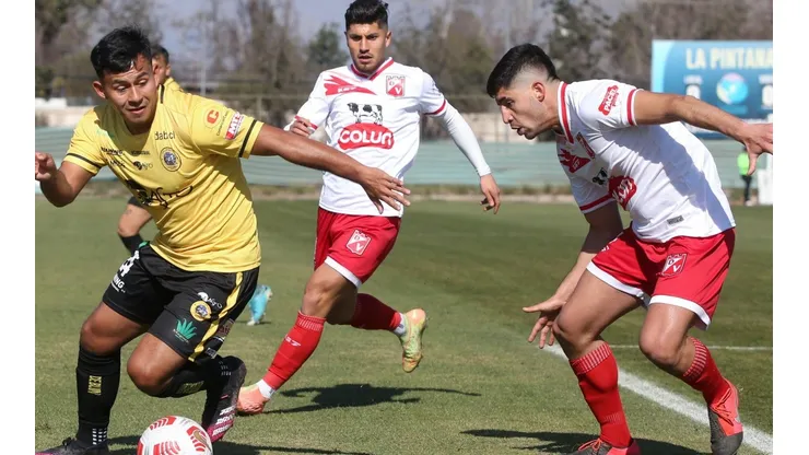 Lautaro de Buin y Deportes Valdivia animaron un partidazo por la Segunda División Profesional.