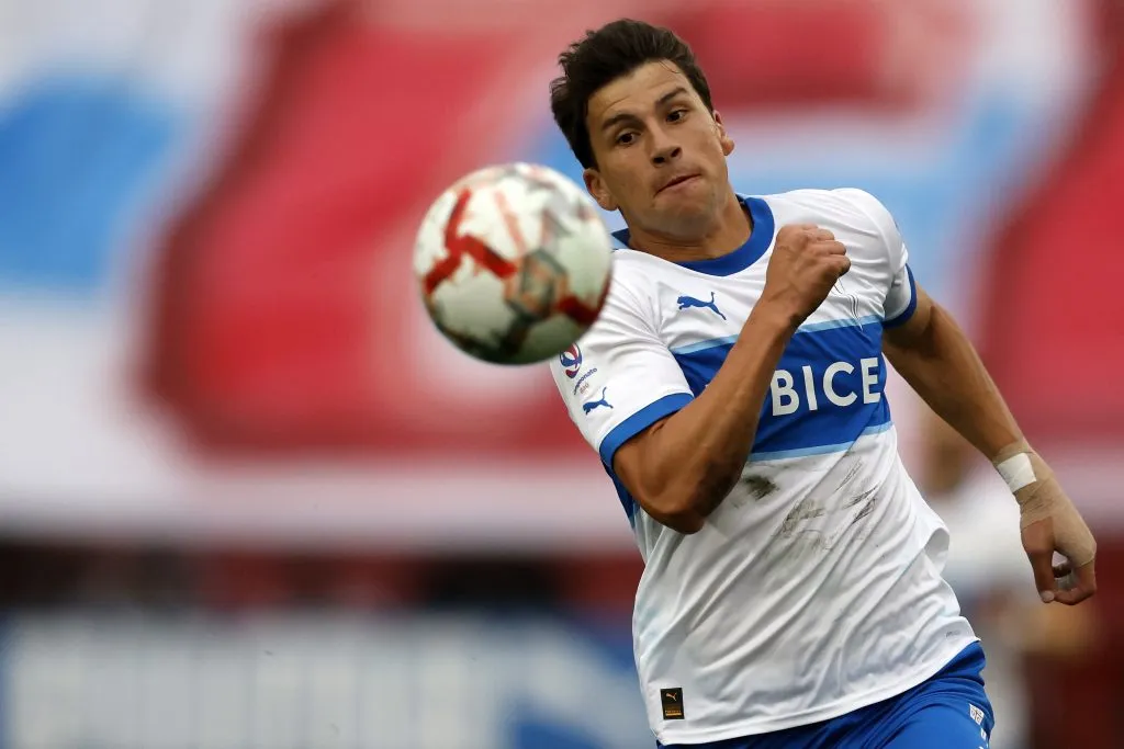 Gonzalo Tapia ha jugado 107 minutos en sus cinco años en el primer equipo de Universidad Católica. | Foto: Photosport.