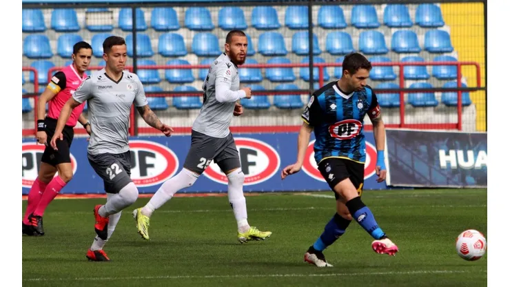 Deportes La Serena saca un punto en su visita a Huachipato.