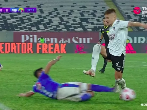 Colo Colo con uno más tras roja a Bosso por plancha a Gil