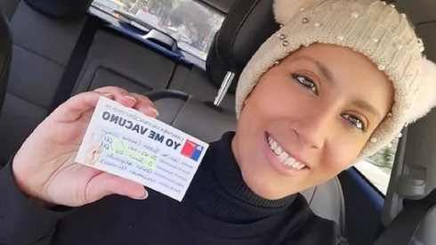 Mila Correa recibe la segunda vacuna contra el Covid-19