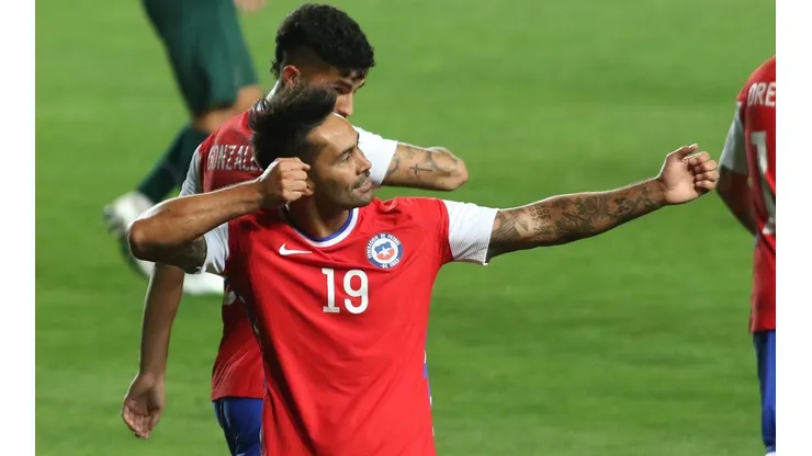 Luis Jiménez vistiendo la camiseta de la selección chilena durante el amistoso de Chile ante Bolivia en marzo pasado.