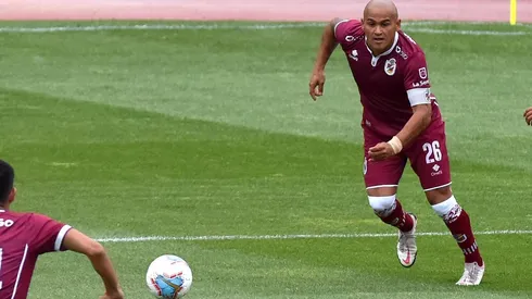 Suazo volvió con todo ante Palestino