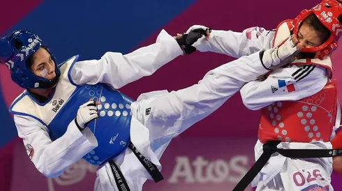 La chilena es asintomática, pero por protocolo debió ser aislada.