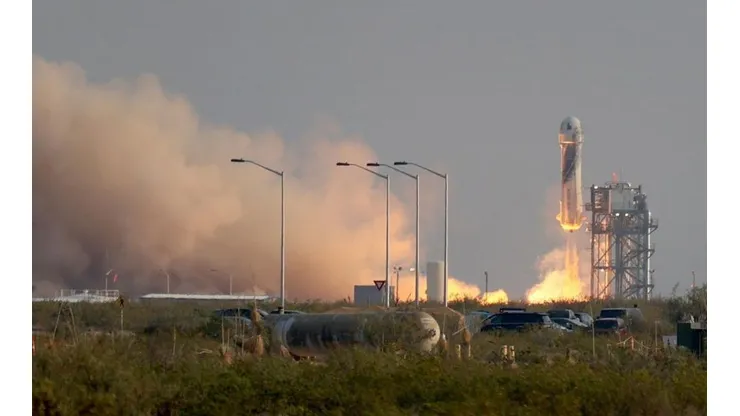 Se inicia el vuelo espacial del multimillonario más grande del mundo