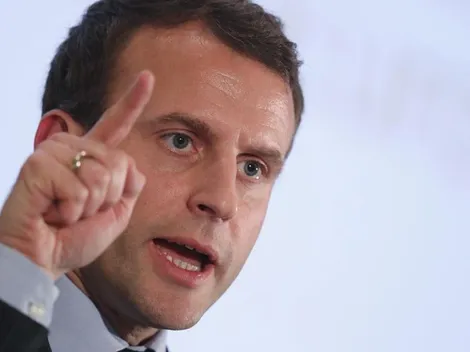 Macron se va en picada contra antivacunas “Esta vez se quedan en casa ustedes, no nosotros”