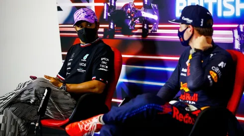 Hamilton le responde a Verstappen tras el polémico choque