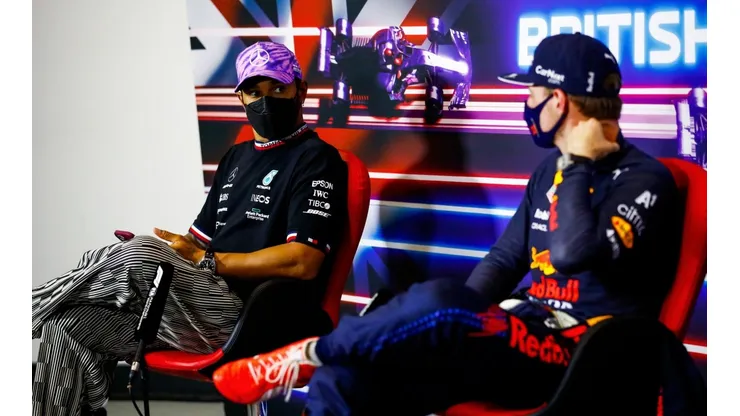 Hamilton le responde a Verstappen tras el polémico choque