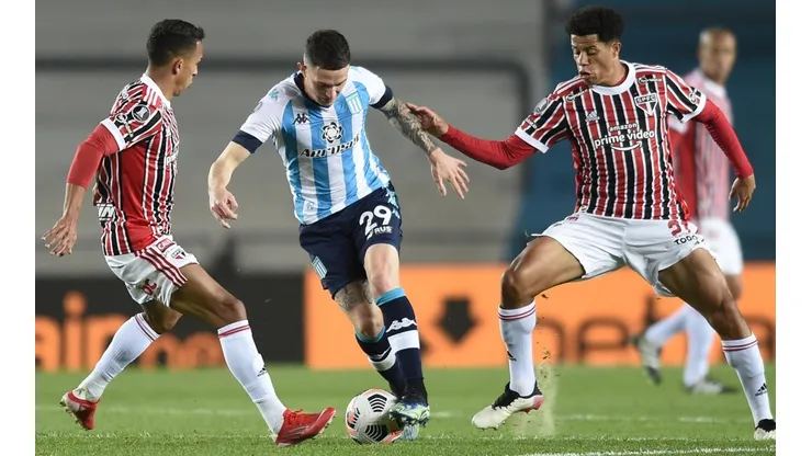 Racing se cayó en el segundo tiempo ante un Sao Paulo muy superior.