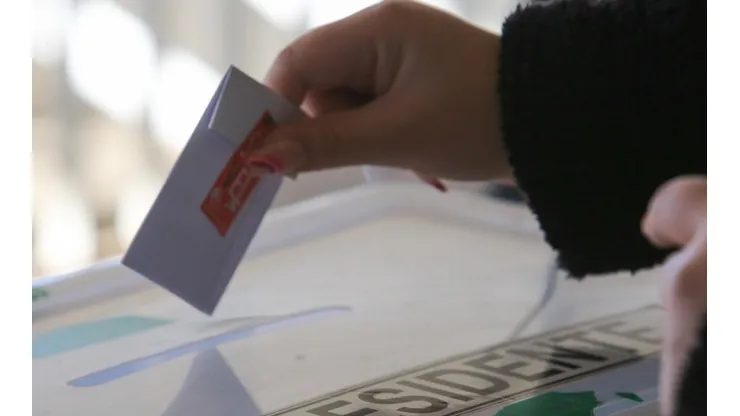 Hasta las 18 horas se podrá votar este domingo