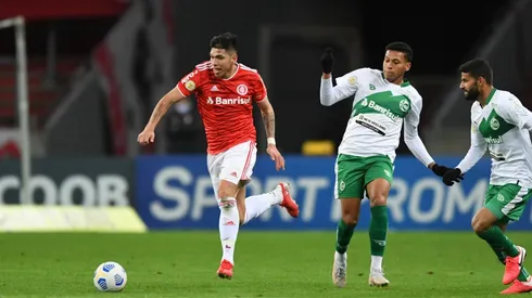 Carlos Palacios tuvo una positiva presentación en la victoria de Internacional de Porto Alegre sobre Juventude por el Brasileirao
