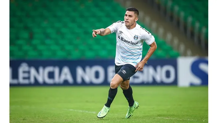 César Pinares anotó el gol de la victoria de Gremio