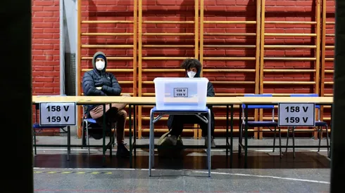 Hasta las 18:00 hrs están abiertas las mesas para sufragar