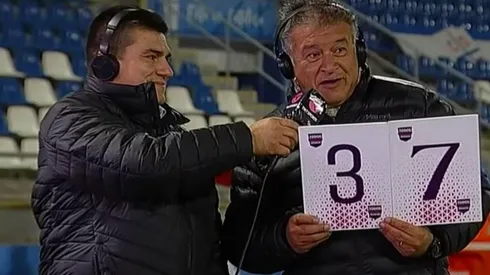 Bichi Borghi fue el encargado de exhibir las notas del partido