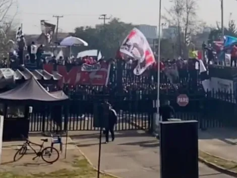 Arengazo: hinchas alientan a Colo Colo para choque con la UC