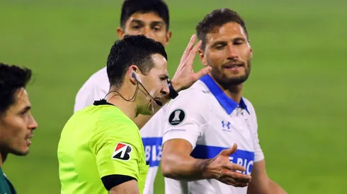 Los últimos meses han estado marcados por repetidas decisiones del VAR que perjudican al fútbol chileno