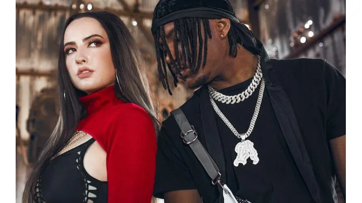 Shirel junto a Polimá Westcoast en el clip de Money Remix.