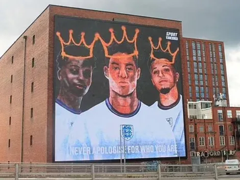Gigantesco mural en apoyo a Rashford, Sancho y Saka