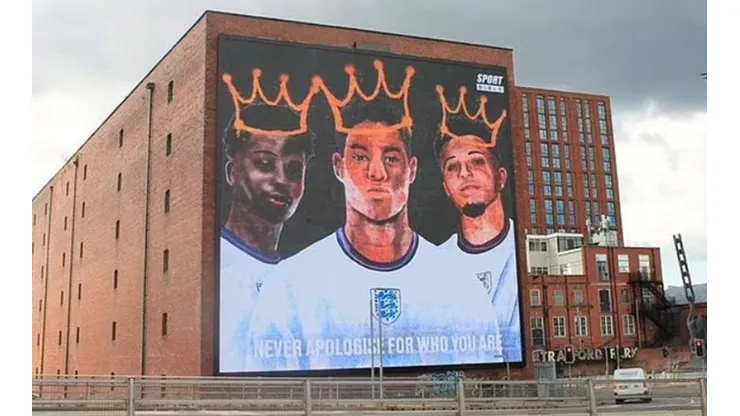 Mural de Saka, Rashford y Sancho en Manchester