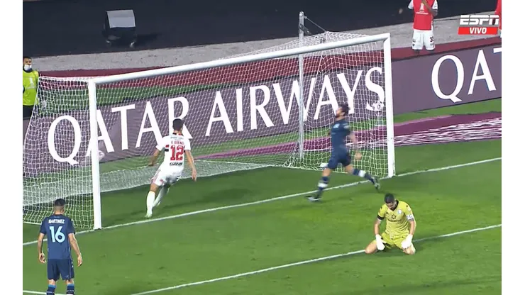 El gol de Sao Paulo tuvo el error de Gabriel Arias, segundos después canceló la deuda.