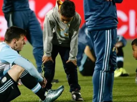 Niños que consolaron a Messi el 2015 celebran su título