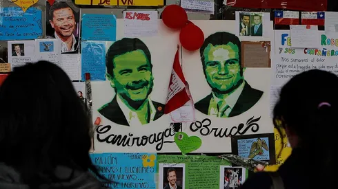 Felipe Camiroaga y Roberto Bruce viajaban por trabajo a Juan Fernández cuando ocurrió el accidente.